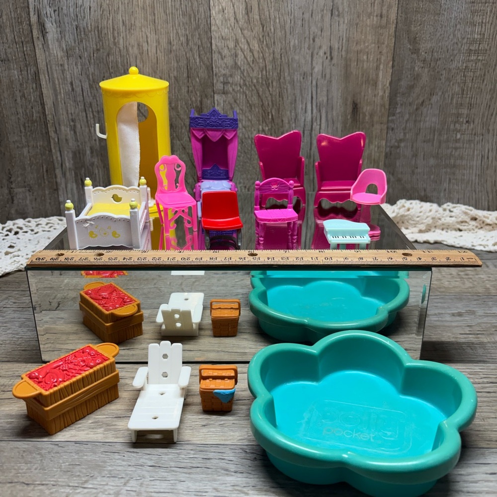 VTG Lot of 14 PCS W/ Chairs Beds Shower Pool Dollhouse accessories 2000’s